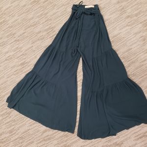 Wide leg high waisted pant